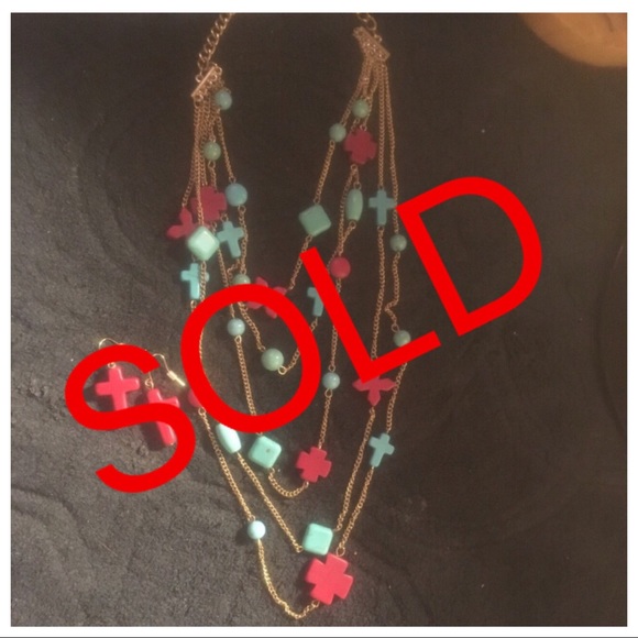 Jewelry - 5 Layer Turquoise Necklace